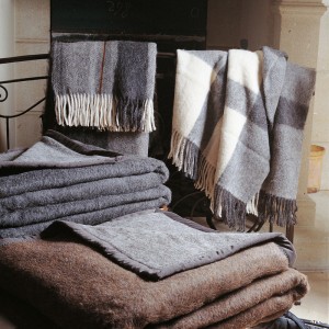 couveplaidalpgris-300×300